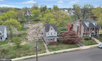 230 Broad St, Spring City, PA 19475