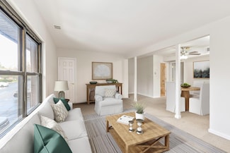 50 Bailey Ct Unit 50, Middle Island, NY 11953