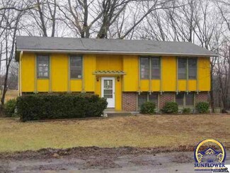 3611 NE Wenonah Rd, Topeka, KS 66617