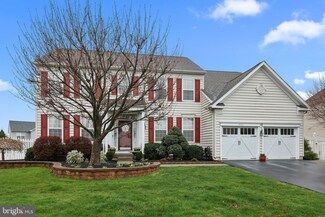 330 Palton Rd, Bensalem, PA 19020