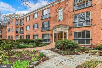 2711 Ordway St NW Unit 101, Washington, DC 20008
