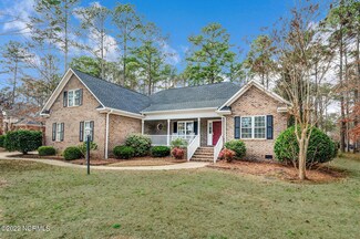 107 Perquimans Dr, Chocowinity, NC 27817