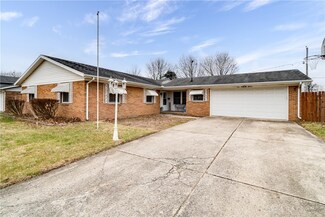 111 Villa Dr, New Carlisle, OH 45344