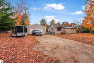 4537 Westridge Dr, Williamsburg, MI 49690