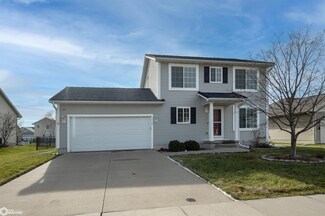 310 Oak Park Cir, Marion, IA 52302