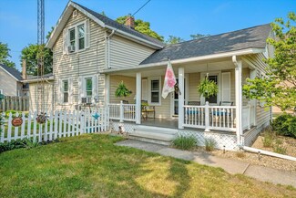 515 Winchester Ave, Saint Joseph, MI 49085