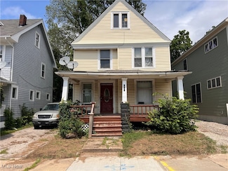 1875 Woodlawn Ave, Cleveland, OH 44112