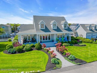 213 Magnolia Dr, Bayville, NJ 08721