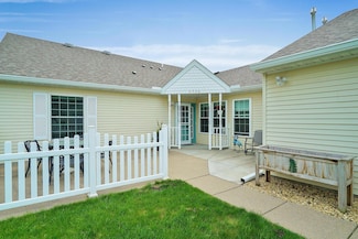 6920 Inverness Trail Unit 40, Inver Grove Heights, MN 55077