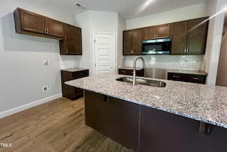 184 Cowlily Ct, Smithfield, NC 27577