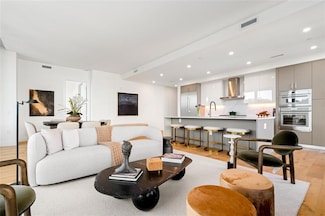 2425 Peachtree Rd NE Unit 604, Atlanta, GA 30305