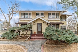 645 Harwood Dr, Des Moines, IA 50312