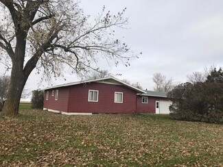 105 5th Ave, Pierpont, SD 57468