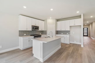 490 Yellowstar Ln, Lavon, TX 75166