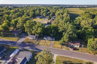 510 E Tigrett St, Halls, TN 38040