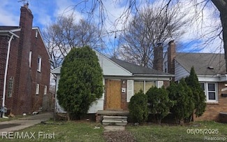 15709 Carlisle St, Detroit, MI 48205