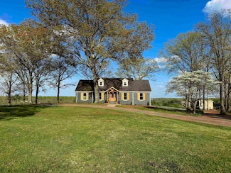 600 Lakeview Farm Rd, Florence, AL 35634