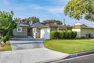 10241 Angell St, Downey, CA 90242