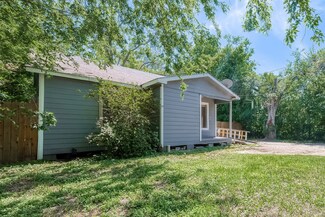 4810 Carmen St, Houston, TX 77033