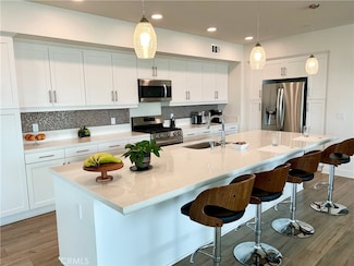 2870 Wagon Wheel Rd Unit 304, Oxnard, CA 93036