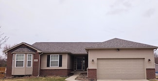 1280 Malcolm Dr, Waterford, MI 48327