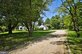 401 E Mill Rd, Flourtown, PA 19031