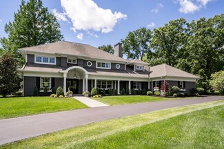 7960 Chinquapin Ln, Cincinnati, OH 45243