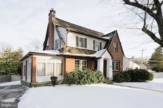 25 N Rolling Rd, Springfield, PA 19064