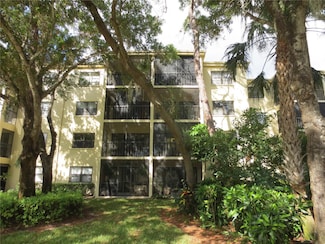 425 30th Ave W Unit C210, Bradenton, FL 34205