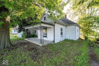 214 S Mcilroy Ave, West Terre Haute, IN 47885