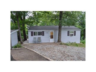 3267 58th Street Dr Unit 16, Vinton, IA 52349
