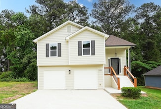 5582 Rockingwood Ct, Atlanta, GA 30349