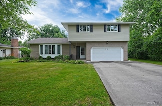 40 Morningside Dr, Grand Island, NY 14072
