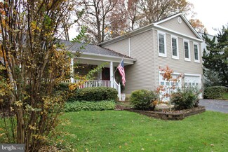 5913 Clermont Landing Ct, Burke, VA 22015