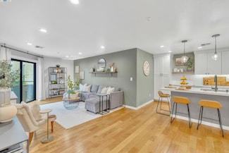 1201 Alta Vista Dr Unit 108, Walnut Creek, CA 94596