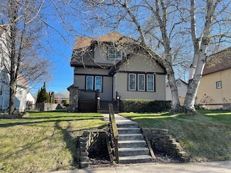 421 W Michigan St, Port Washington, WI 53074