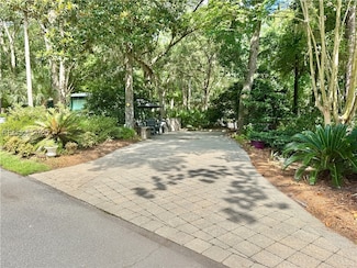 133 Arrow Rd, Hilton Head Island, SC 29928
