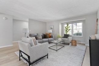 1668 Saint Albans Ct Unit 24-68, Columbus, OH 43220
