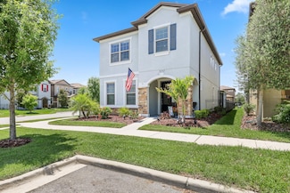 5717 Village Center Dr, Lithia, FL 33547