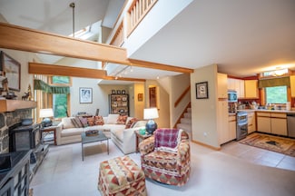 16 Tenth Unit 40, Wilmington, VT 05363