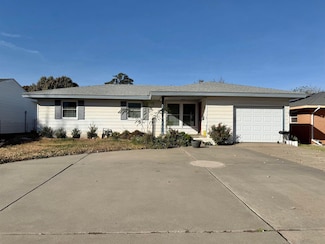 1813 21st St, Woodward, OK 73801