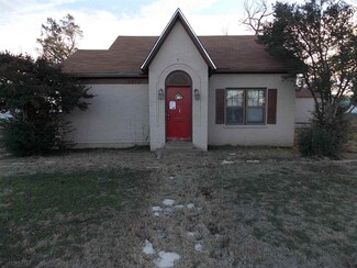 3515 Paradise St, Vernon, TX 76384