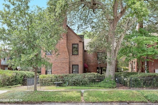 208 S 5th Ave, Wilmington, NC 28401