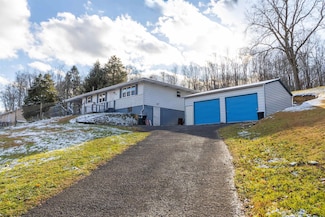 454 Farnum Rd, Hepzibah, WV 26369