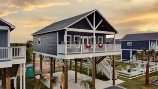 1049 Sunset Cir W, Crystal Beach, TX 77650