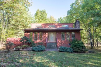 2139 Village Rd, Effort, PA 18330