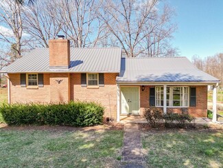 527 Gough Rd, Rustburg, VA 24588