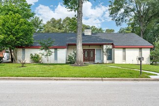 100 Kirkwood Ln, Conroe, TX 77304