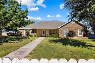 6611 E Driftwood Dr, Gardendale, TX 79758