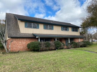 301 E Church St, El Campo, TX 77437